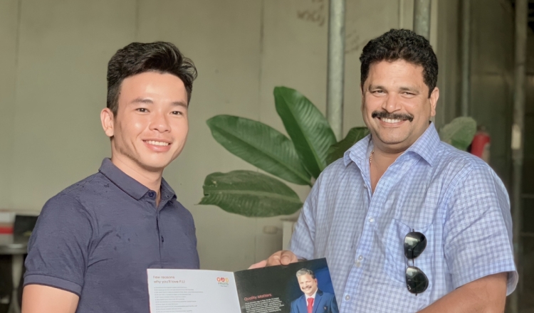 Customers visit AGO's dried fruit factory